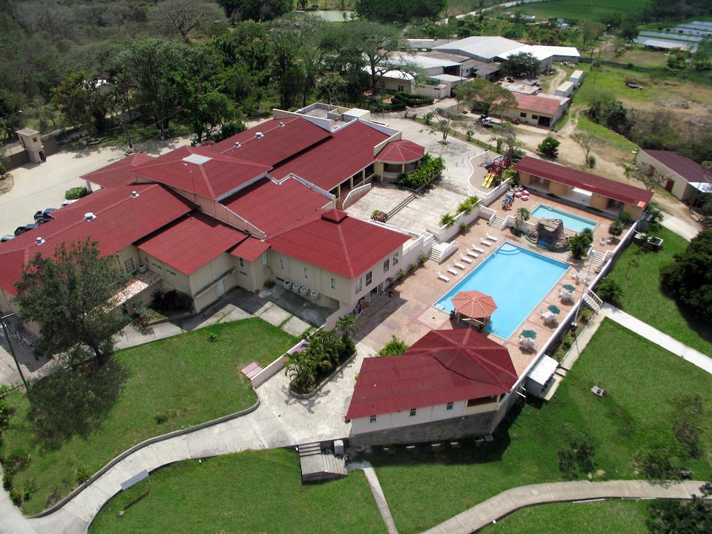 Comayagua Golf Club Exterior photo